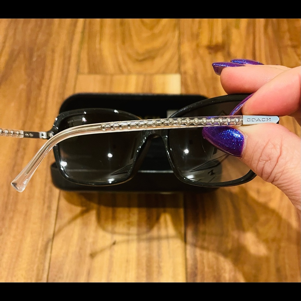 Black Coach sunglasses - Picture 5 of 6